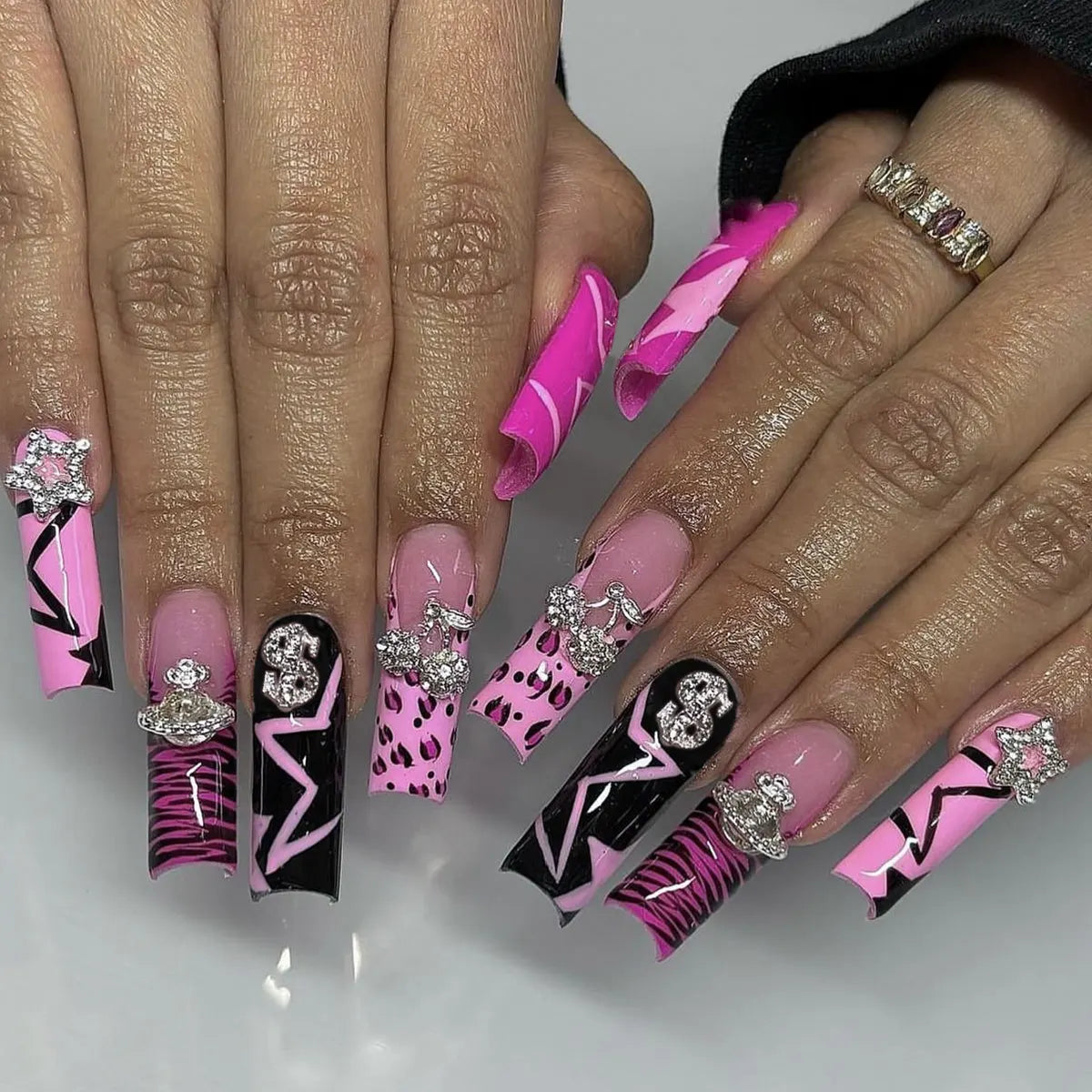 24pcs Light Pink Bowknots Press On Nails Y2k French Style Long Coffin False Nails With Cute Cartoon Metal Star Press On Nail