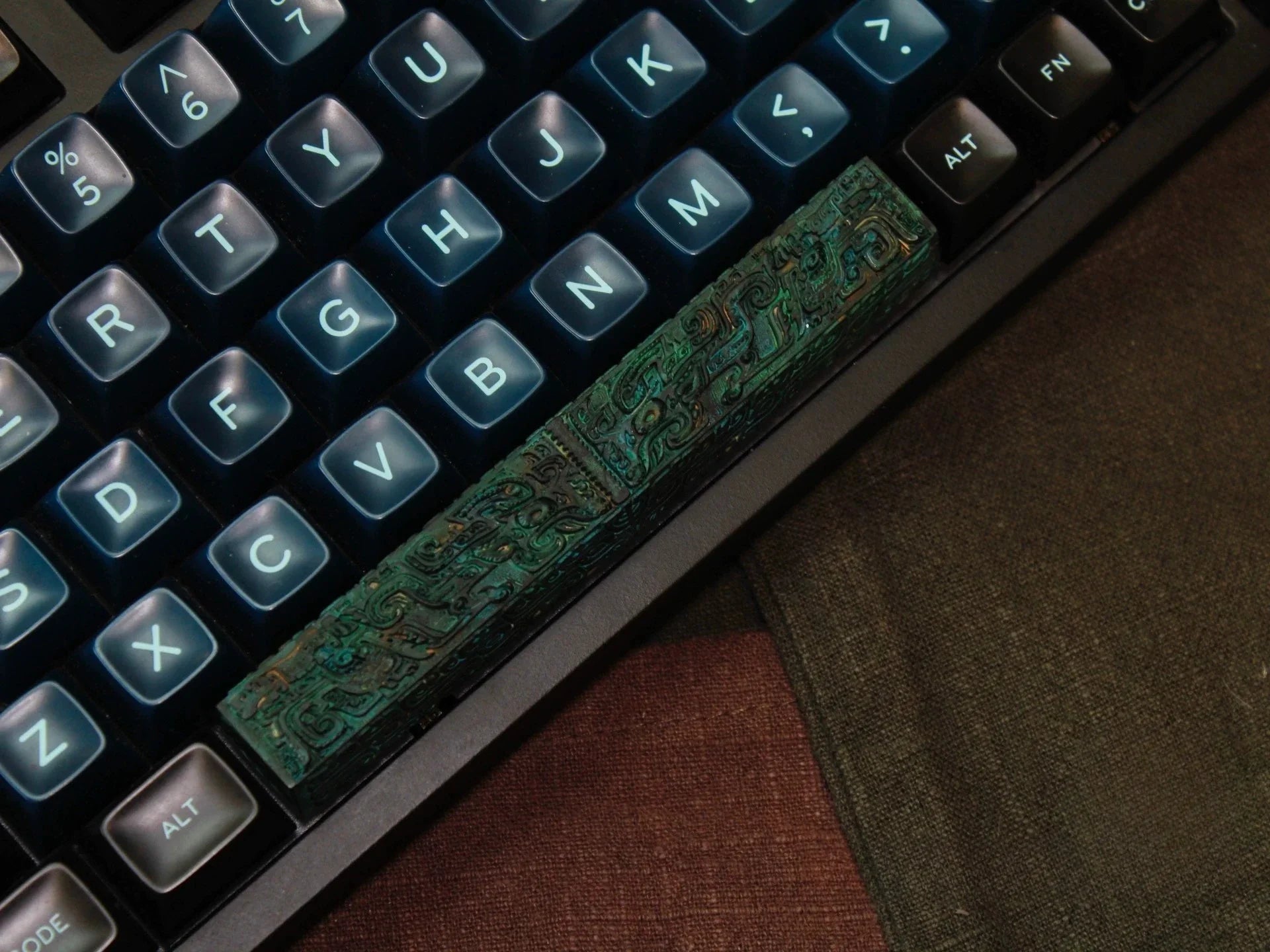 ECHOME Gluttonous Theme SpaceBar 6.25U Resin Artisan Keyboard Cap Original Chinese Culture Custom KeyCap for Mechanical Keyboard