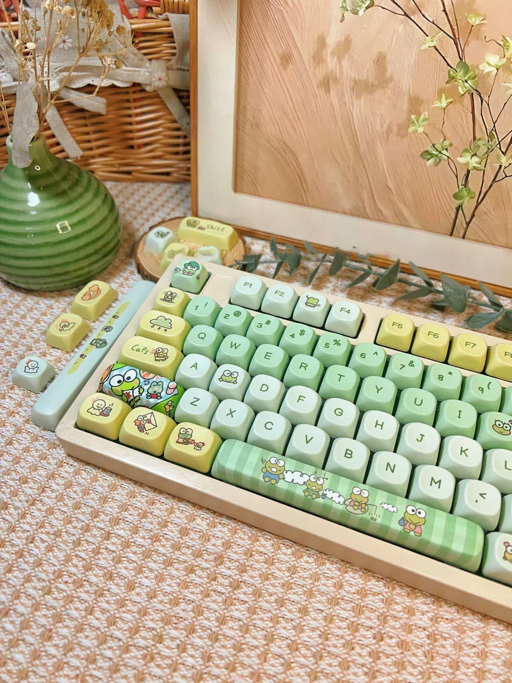Cartoon Frog Green Keycaps Set 134/139 Keys Pbt Moa Keycap Personalized Five-Sided Sublimation Keycap For Mechanical Keyboard