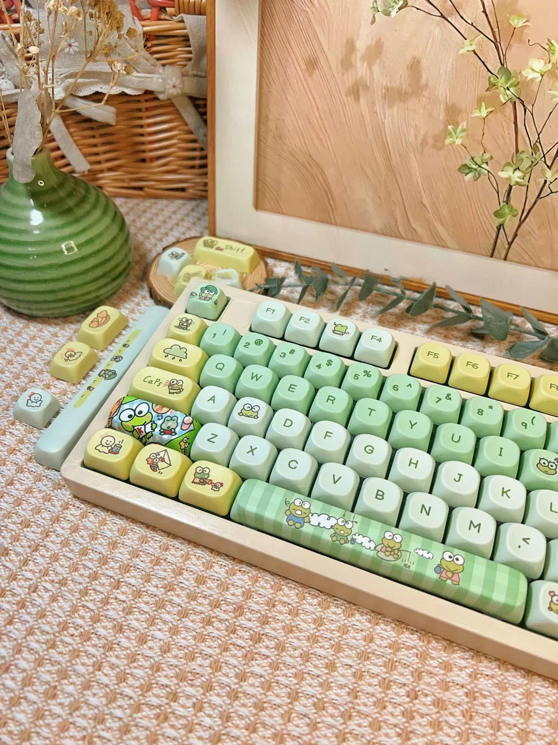 Cartoon Frog Green Keycaps Set 134/139 Keys Pbt Moa Keycap Personalized Five-Sided Sublimation Keycap For Mechanical Keyboard